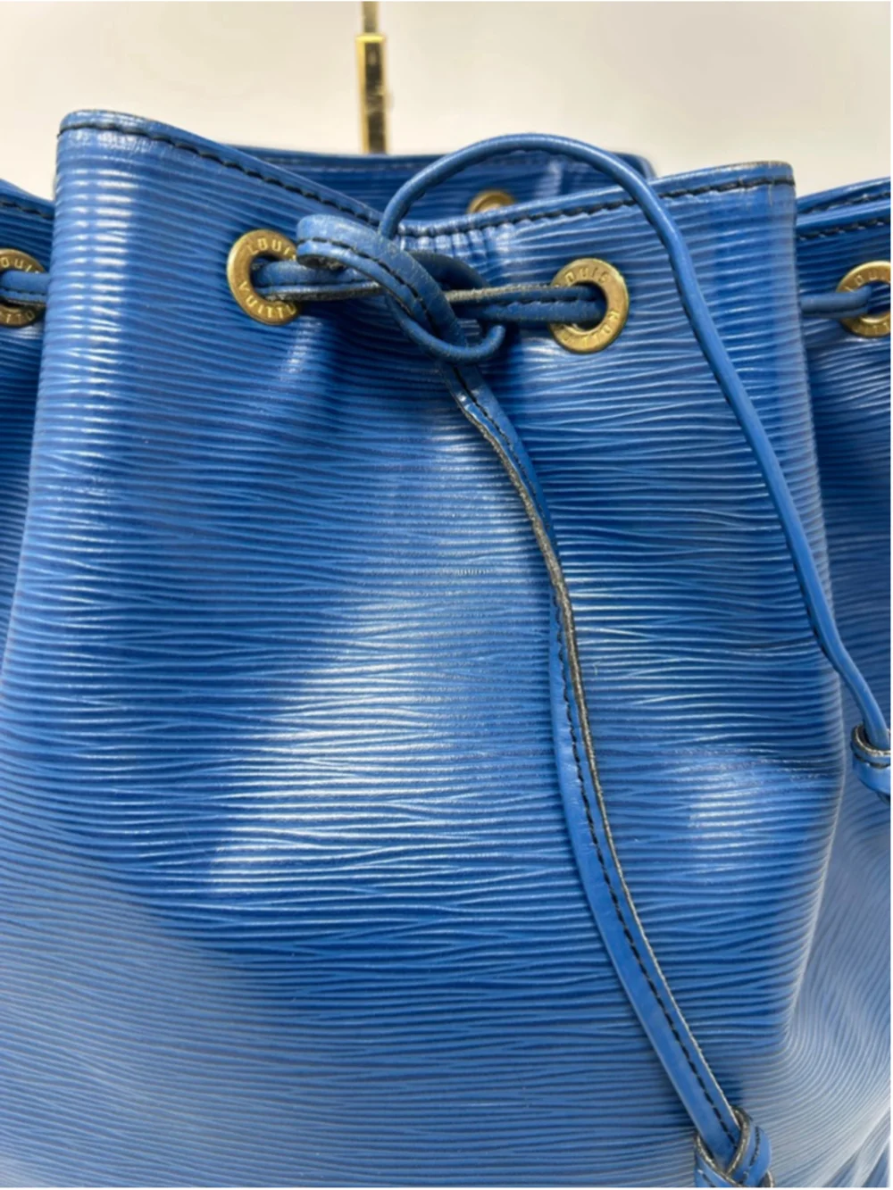Louis Vuitton Noé GM Toledo Blue Epi Leather Bucket Bag Vintage